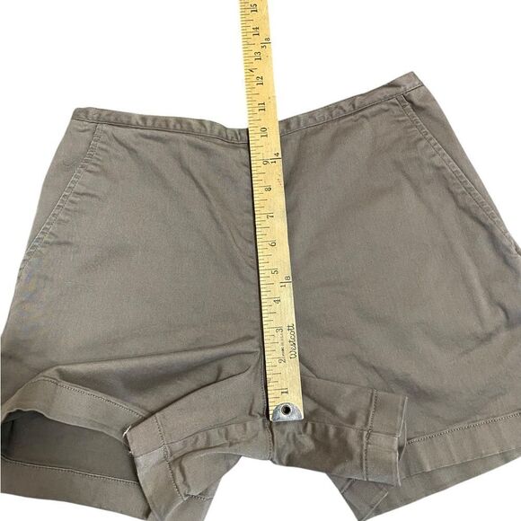 Ann Taylor Stretch 4 Khaki shorts flat front with side zipper / button - Picture 7 of 9